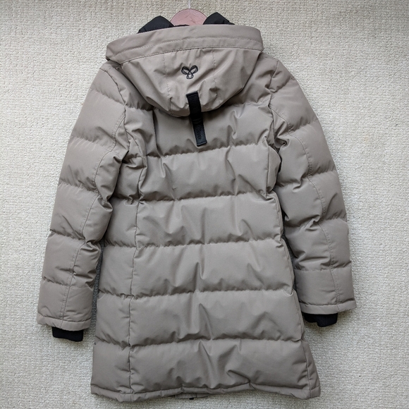 Aritzia Tna the powder parka - Picture 2 of 8